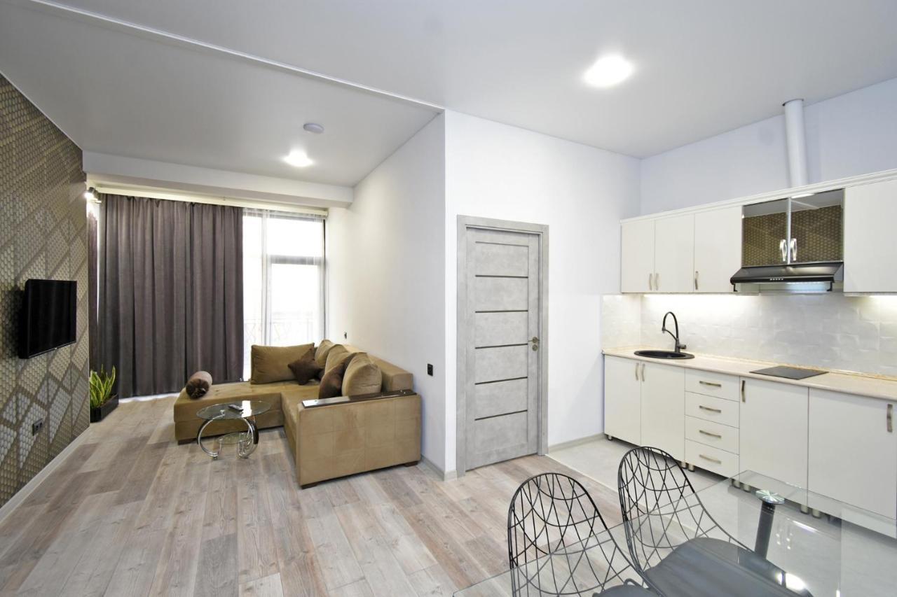 New Apartment In Yerevan City Center Екстериор снимка