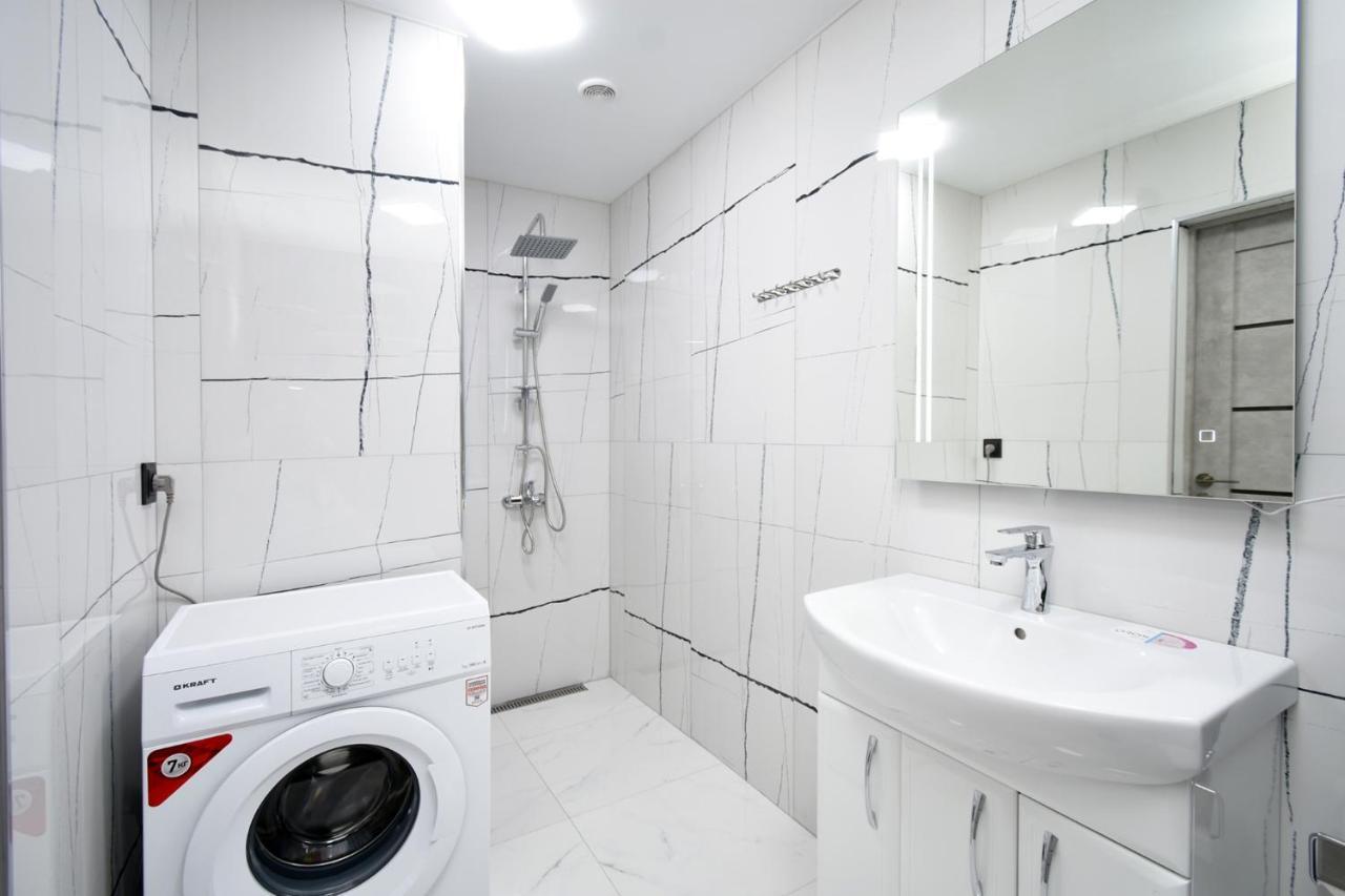 New Apartment In Yerevan City Center Екстериор снимка