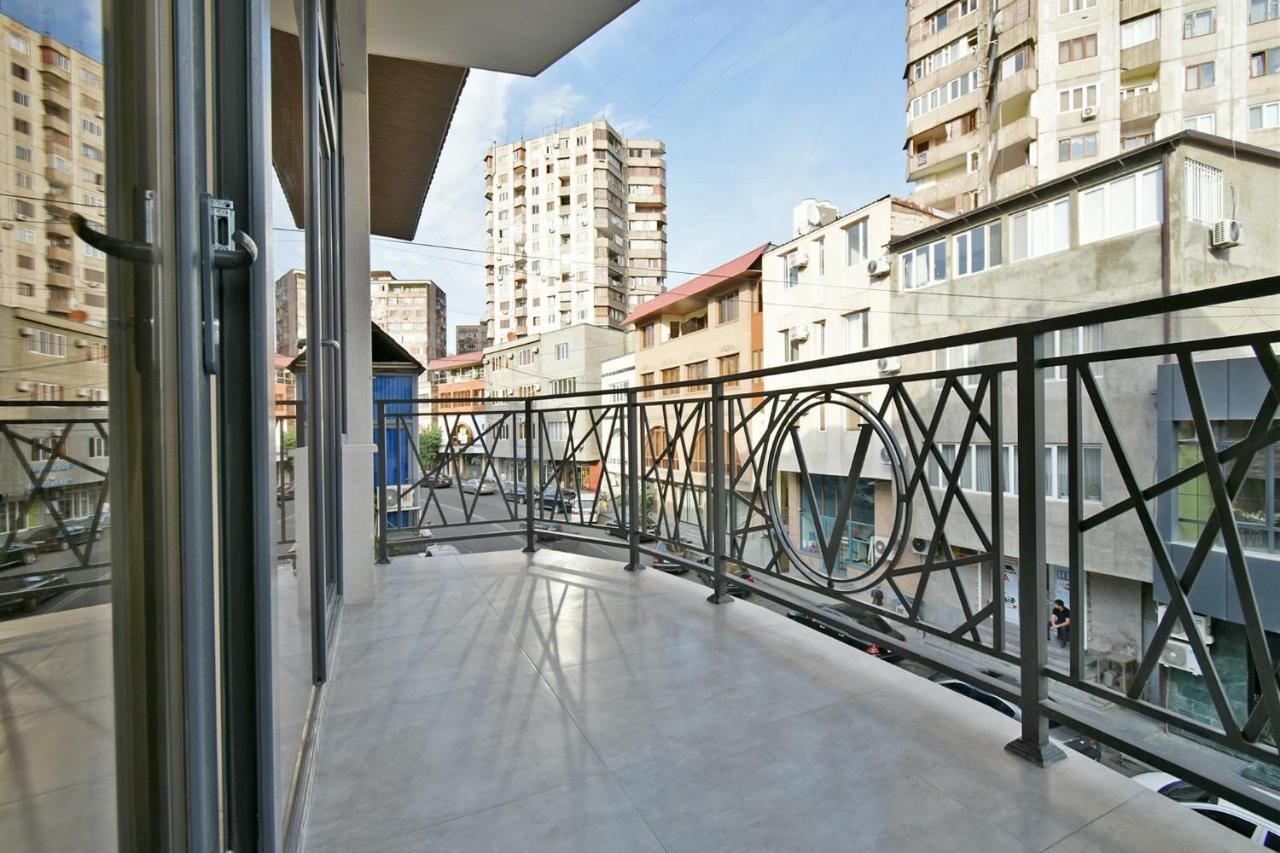 New Apartment In Yerevan City Center Екстериор снимка